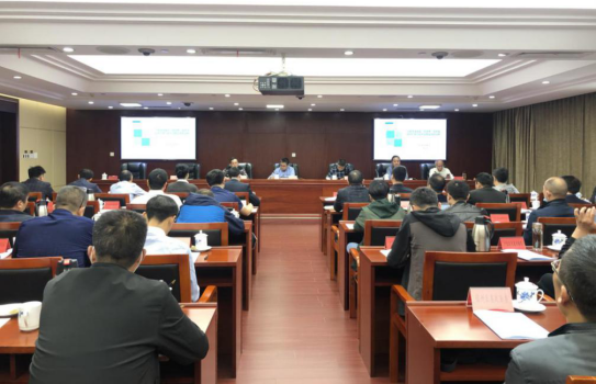 米兰网页版组织召开沪昆高速梨园（赣浙界）至东乡段改扩建 工程社会稳定风险分析报告评估会