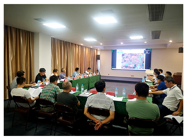 米兰网页版组织召开袁河航道提升工程社会稳定风险评估论证会议