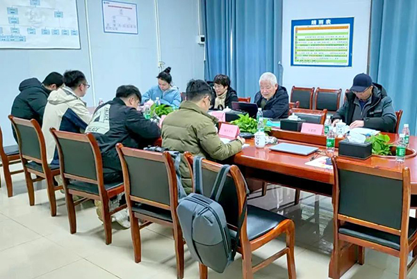 米兰网页版组织召开江西宏福新材料有限公司永新工业开发区新型合成面料项目节能报告的评审会