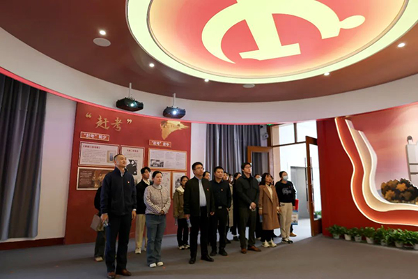 米兰网页版党支部开展“缅怀先烈思廉洁 赓续血脉忆初心”主题党日活动