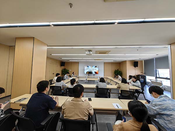 人间四月天 读书正当时——米兰网页版开展读书分享活动