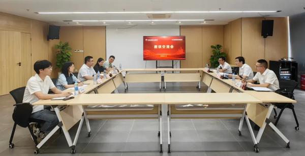 安义县委常委、常务副县长刘志伟一行赴米兰网页版调研座谈